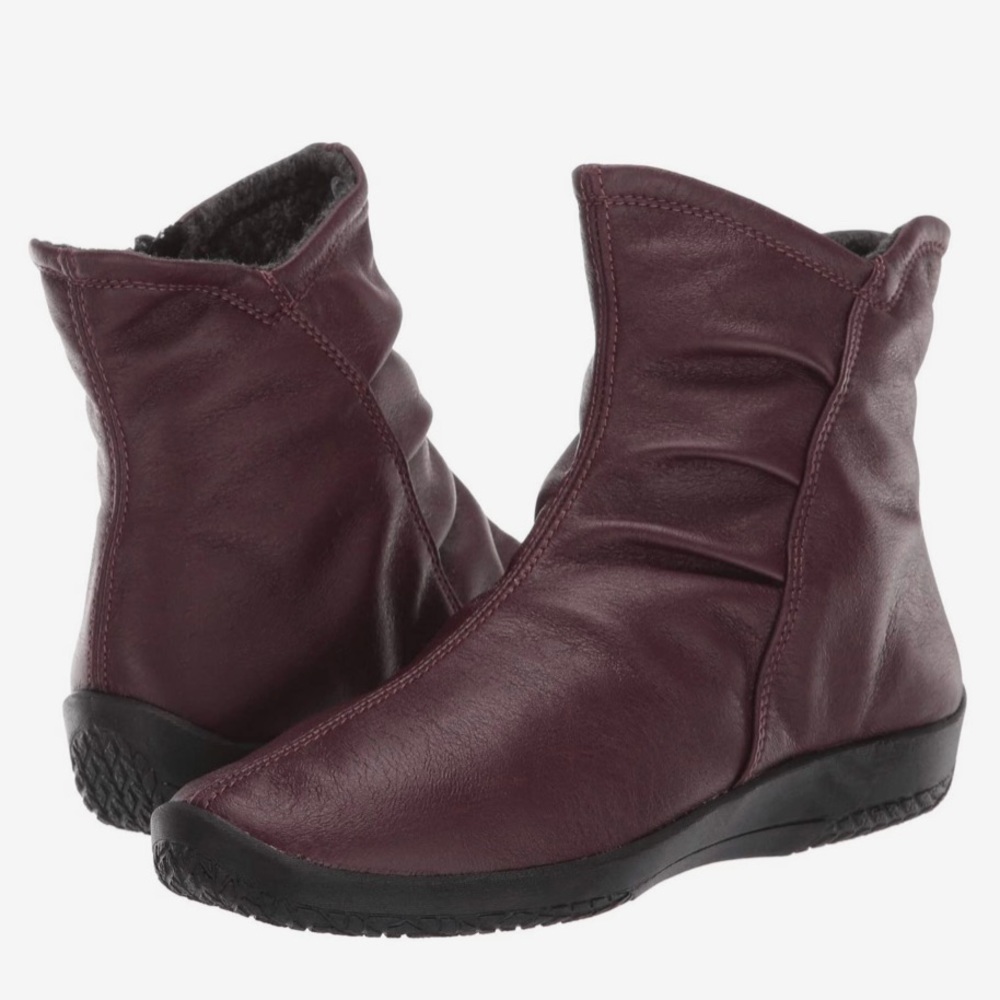 Arcopedico Vegan Leather Slouchy Ankle Boot Sz 9.5